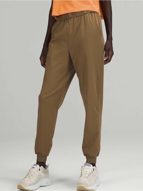 Lululemon Stretch High-Rise Jogger *Full Length
Artifact